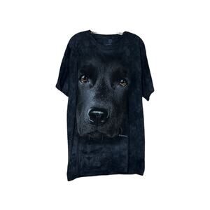 The Mountain Black Lab Front Front Hit Graphic Tee